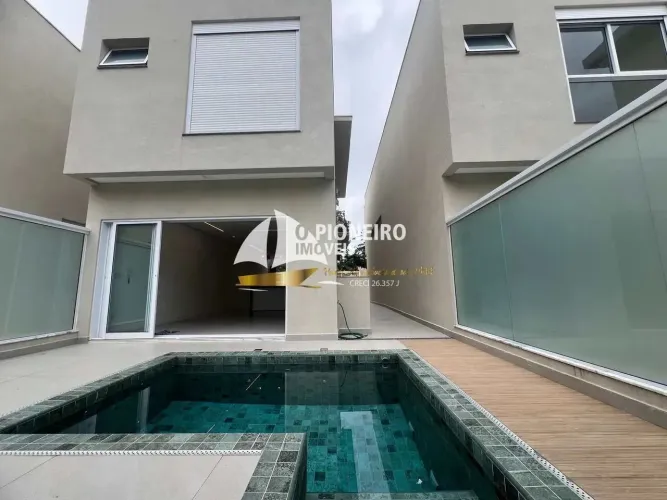 Casa de condomínio, para venda e locação anual, em Juquehy.
