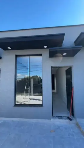 Casa 5 cômodos NOVA! Garagem + Área Gourmet!