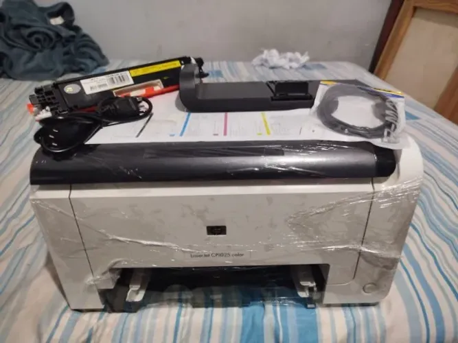 Impressora HP LaserJet Pro CP1025 Color - Revisada (Cilindro e Toners Novos)