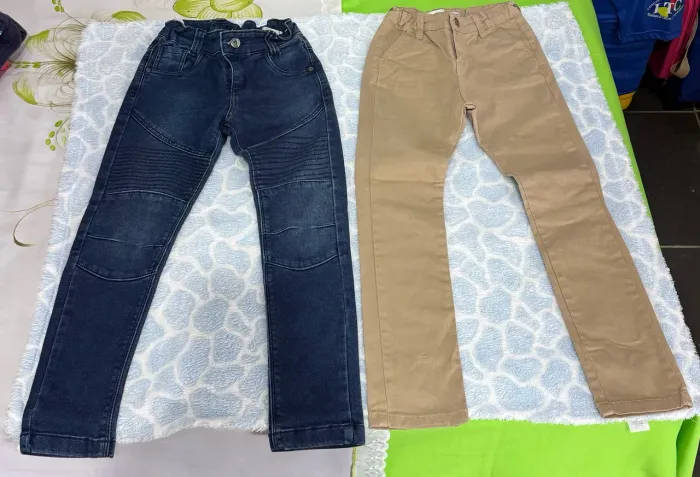 Lotinho 2 Calças jeans/brim infantil TAM 8