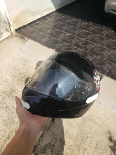 Capacete super resistente