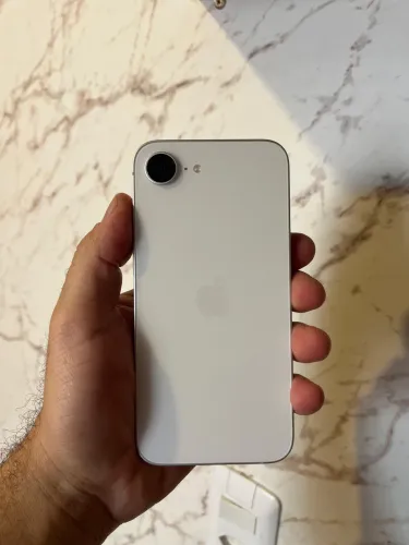 iPhone 16e 128gb