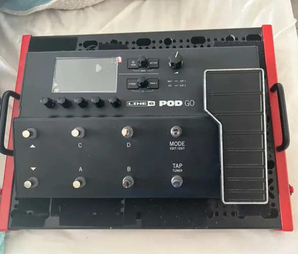 Pedaleira POD GO + pedalboard e bag HRS