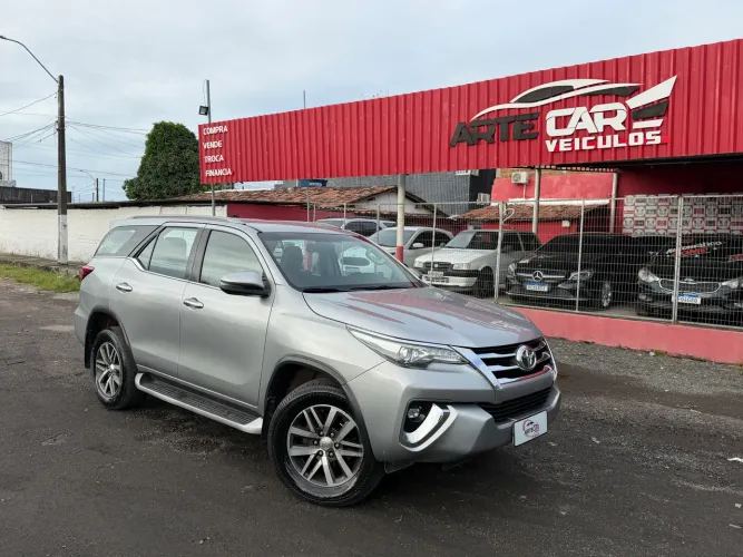 Toyota Hilux SW4 SRX 4X4 2.8 TDI 16V Dies. Aut. 2019