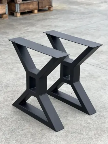 Faço pé de mesa em metalon. Pintura hidrofóbica