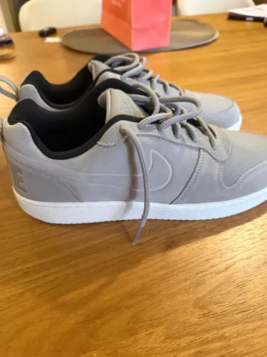 Nike low cinza 9.5 USA nunca usado