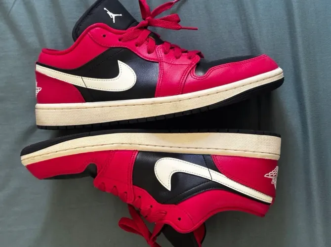 Nike Air Jordan 1 Low Mystic Hibiscus Black Coconut Milk