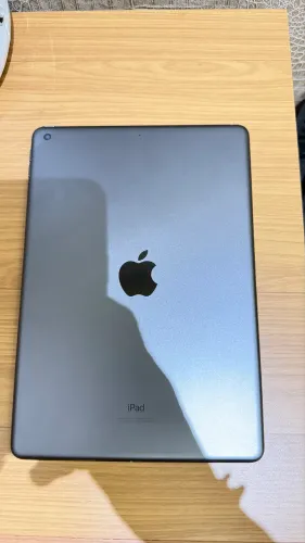 iPad 9, 64gb, bateria 99%. Acompanha capa, teclado e Pencil.