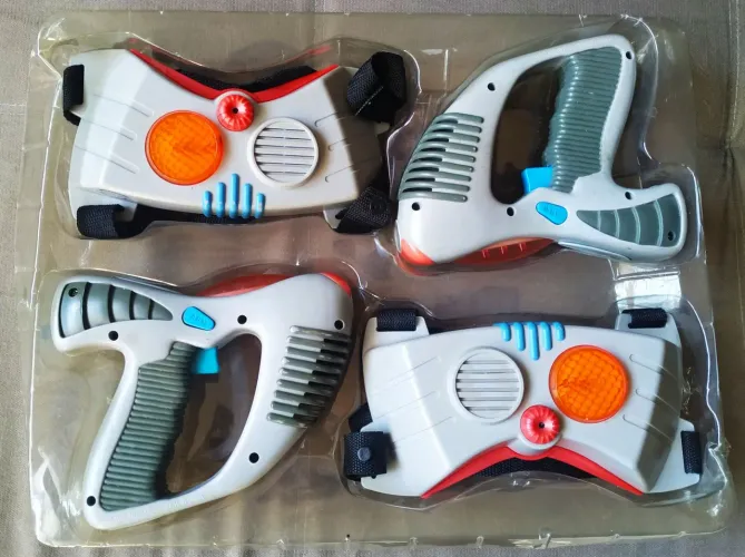 Pistola laser challenge 1996 