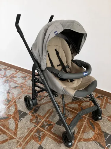 Carrinho de bebê chicco