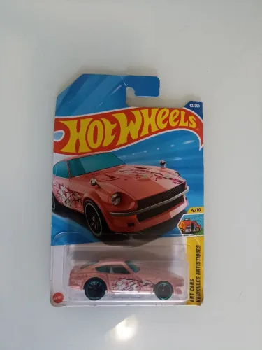 Hot Wheels Datsun 240Z Rosa