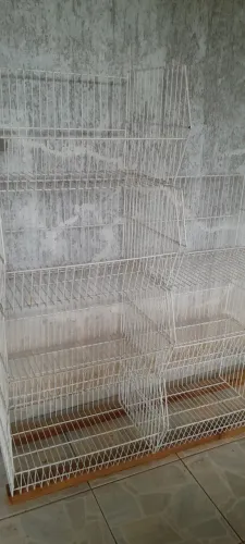 Cesto Expositor aramado branco para Mercadinho/Loja usado (Lote com 12 peças)