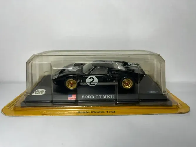 Miniatura Ford GT MKII 1:43 Auto Collection Edição 81 - Lacrada