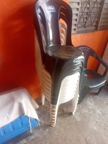 cadeiras de plástico