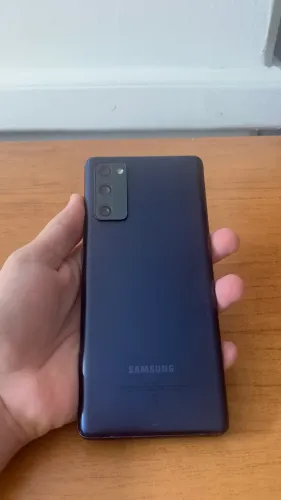 S20 FE em perfeito estado