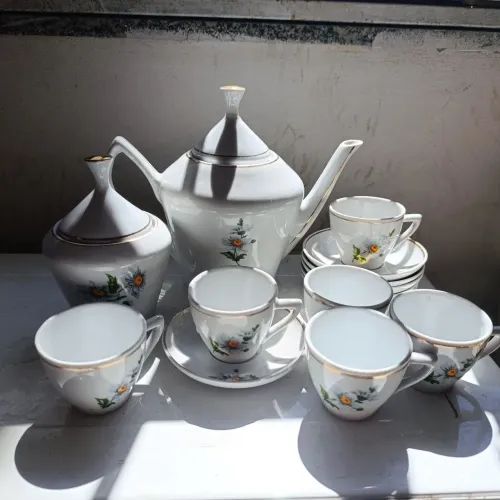 Jogo Completo Porcelana Pozzani Kit de Café e Chá Flores com Dourado - 6+6+1+1