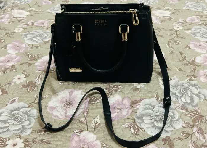 Bolsa Schutz- Lorena P