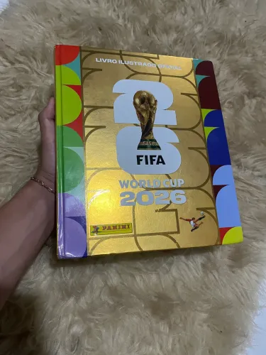 Álbum da copa 2026 Capa Dura 72% completo