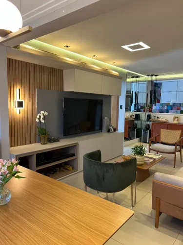 ? APARTAMENTO 82 m² | 3/4 | 2 VAGAS | TODO REFORMADO | VILA PRIVILEGE