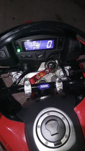 MOTO NXR160 VERMELHA 