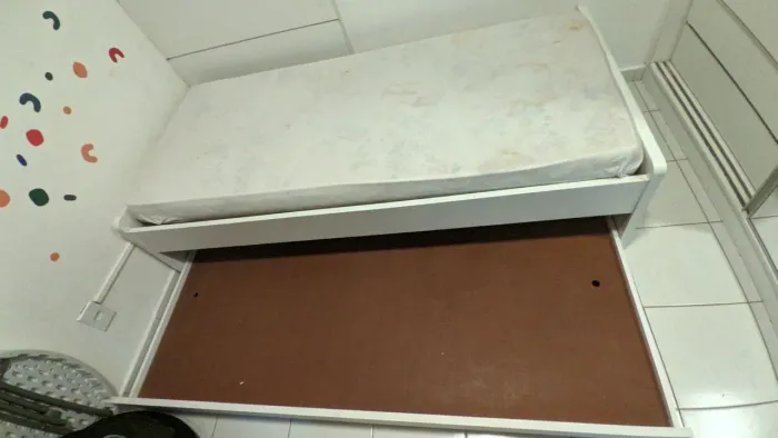 Cama de Solteiro Branca com Bicama