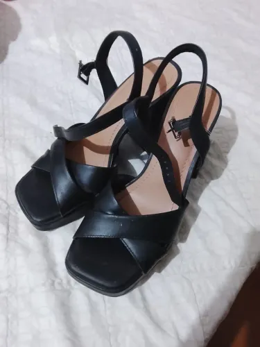 Salto alto preto feminino tamanho 37