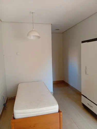 Alugo quarto suite para mulheres que estudam ou trabalham