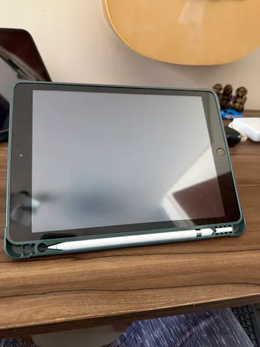 Ipad 9 - 128Gb WiFi + 4g e Apple Pencil 1a geração MAIS BARATO DO MERCADO