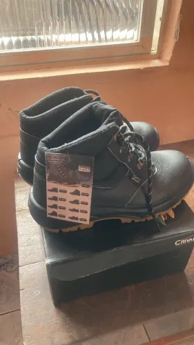 Vendo Bota? Crival Infinity, nova na caixa, Entiquetada e com nota fiscal
