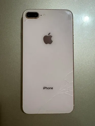iPhone 8 Plus