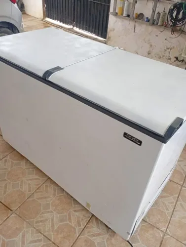 Freezer esmaltec 500 lt.Valor 1.2500 Retirada maraguape tel: *7