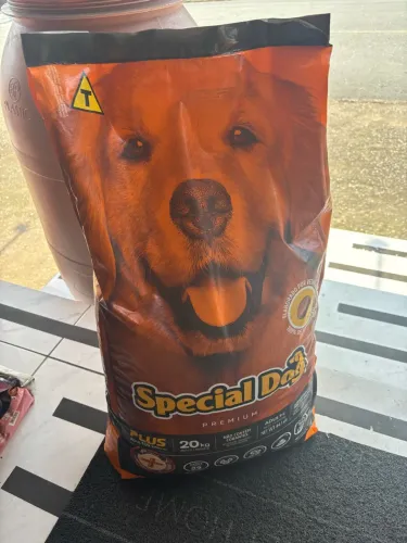 pacote de ração 20kg special plus