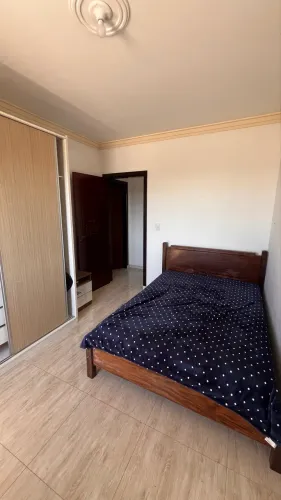 Procura-se colega de apartamento