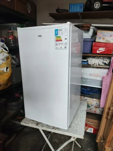 Frigobar semi novo