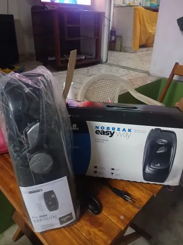 Nobreak Ragtech da linha Easy Way