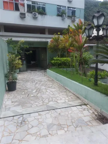 Lar Doce Lar nas Laranjeiras: Apartamento com Vista Espetacular para o Pão de Açúcar!