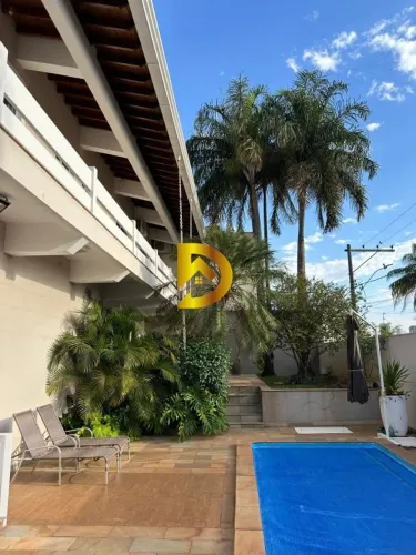 Casa com 4 quartos para aluguel, 537m² - Vila Olímpica - Uberaba