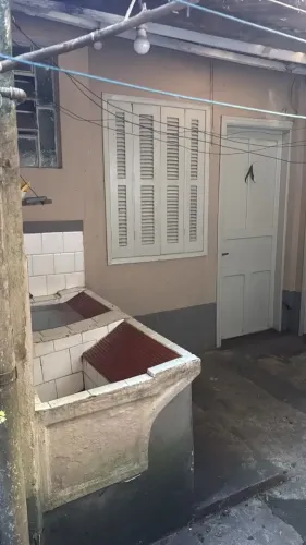 Casa de fundos para locação no Bangu 30 m² | Exclusiva para homens