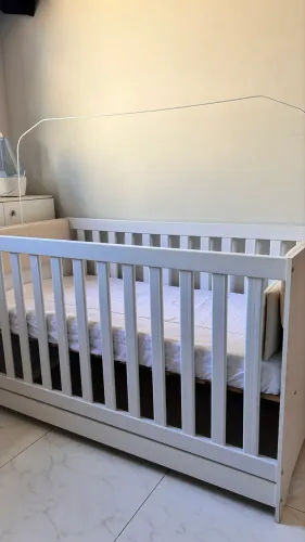 Vende se berço com colchão + mini berço portátil