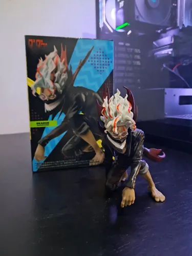 Action Figure Dandadan - Ken Takakura 11cm