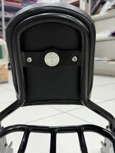 Sissy Bar Com Grelha Original Harley Davidson Softail Completo com Dokking