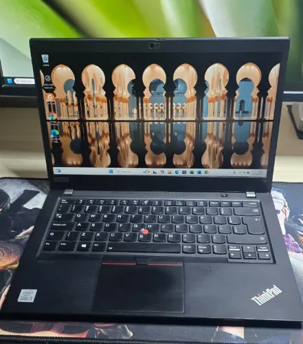 Notebook lenovo Thinkpad T14, i5 de 10th, 16gb, SSD 240gb TouchScreen