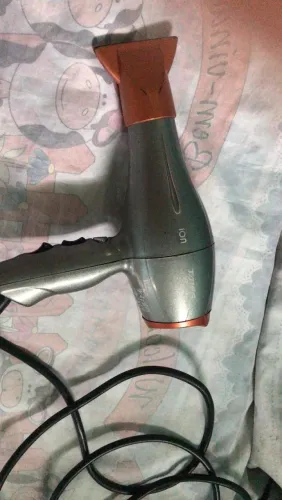 Vendo um secador de cabelo profissional marca taiff