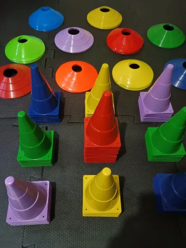 Cones e pratos/chapéus chinês para treinamento funcional/de agilidade, futebol
