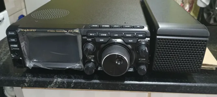 Rádio HF Yaesu FT710Aess