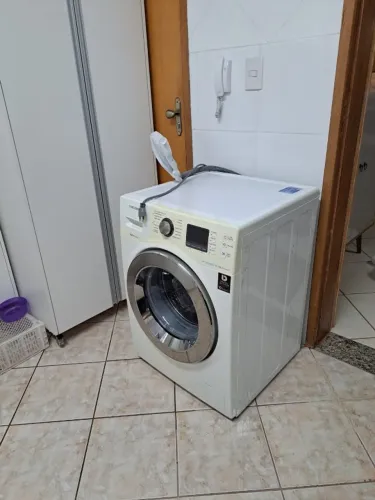 Para retirar peças. Lavadora Frontal Samsung.