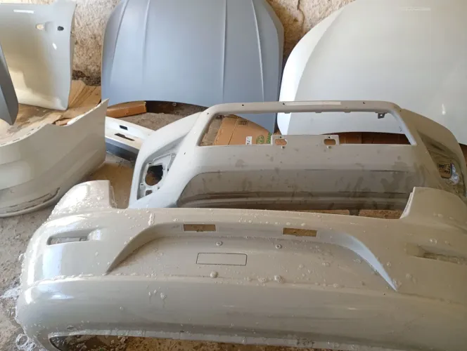 peças automotivas(para-choque)