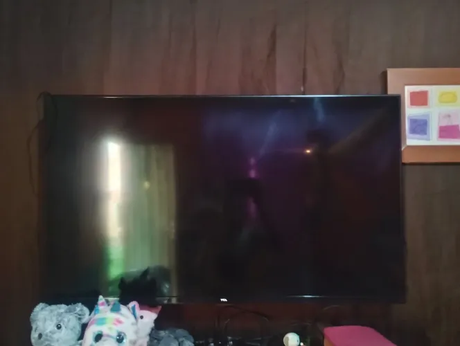 TCL Android 43 pra retirada de peças