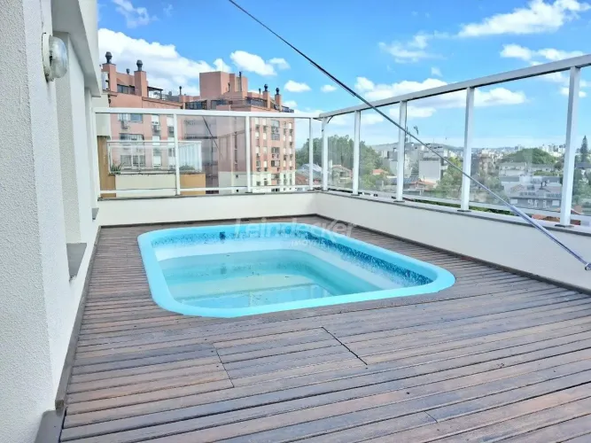 Cobertura em Chácara das Pedras com 158 m² , 3 quarto(s) , 1 suíte(s) , 2 vaga(s).