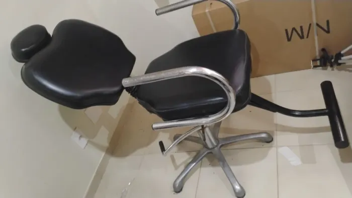 Cadeira de barbeiro reclinável